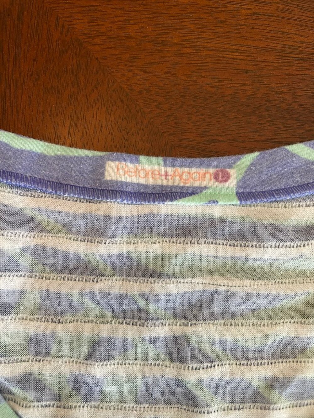 Textured tee - Picture 2 of 3